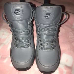 Nike’s manoa boots